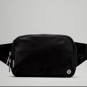 Large black Lululemon Everywhere belt bag